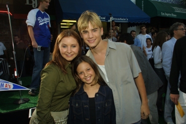 Photos de Mackenzie Rosman - Summer Catch Premiere 08.22.2001 - 9